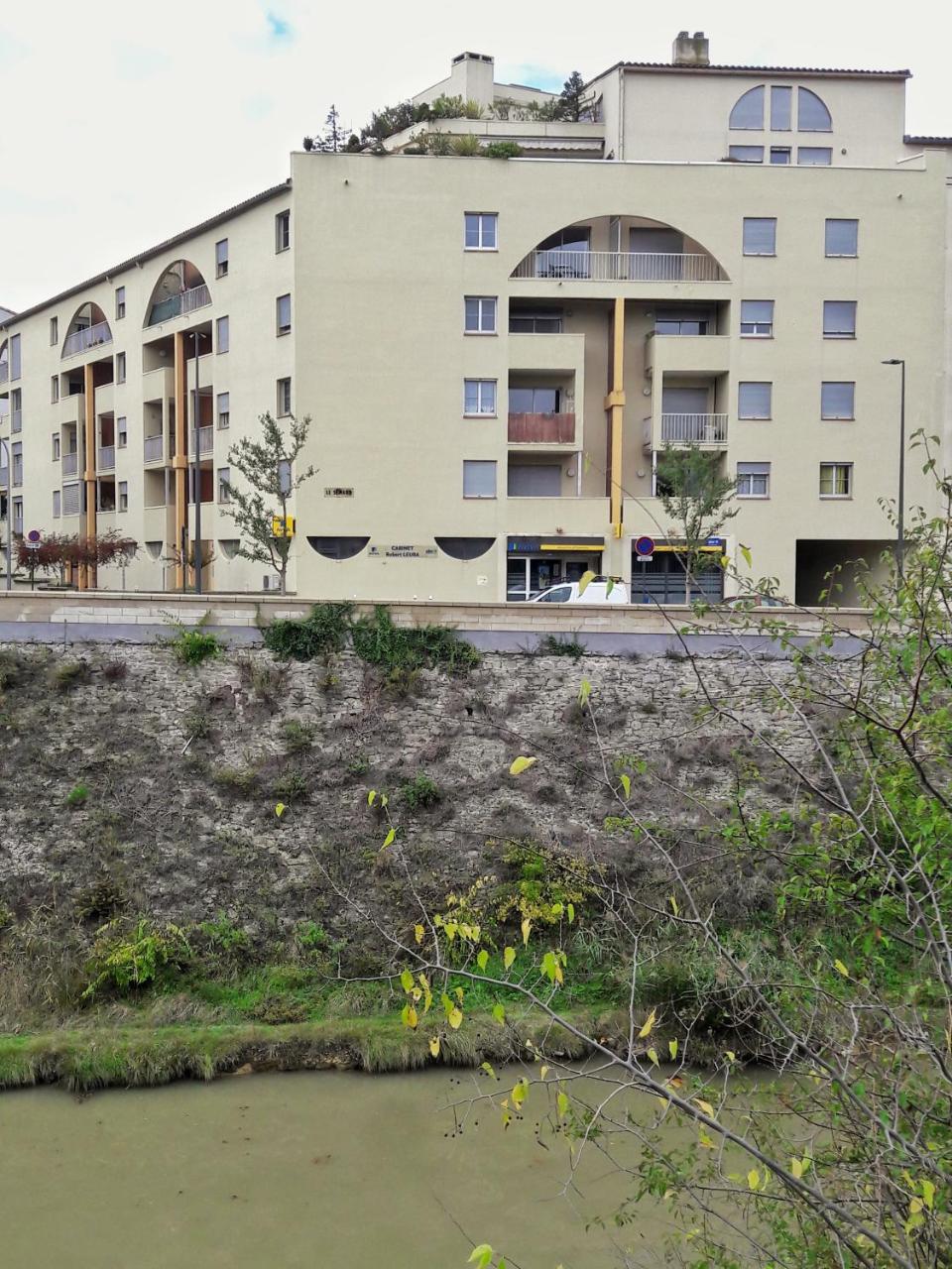 Appartement Balcon sur Canal à Carcassonne Extérieur photo